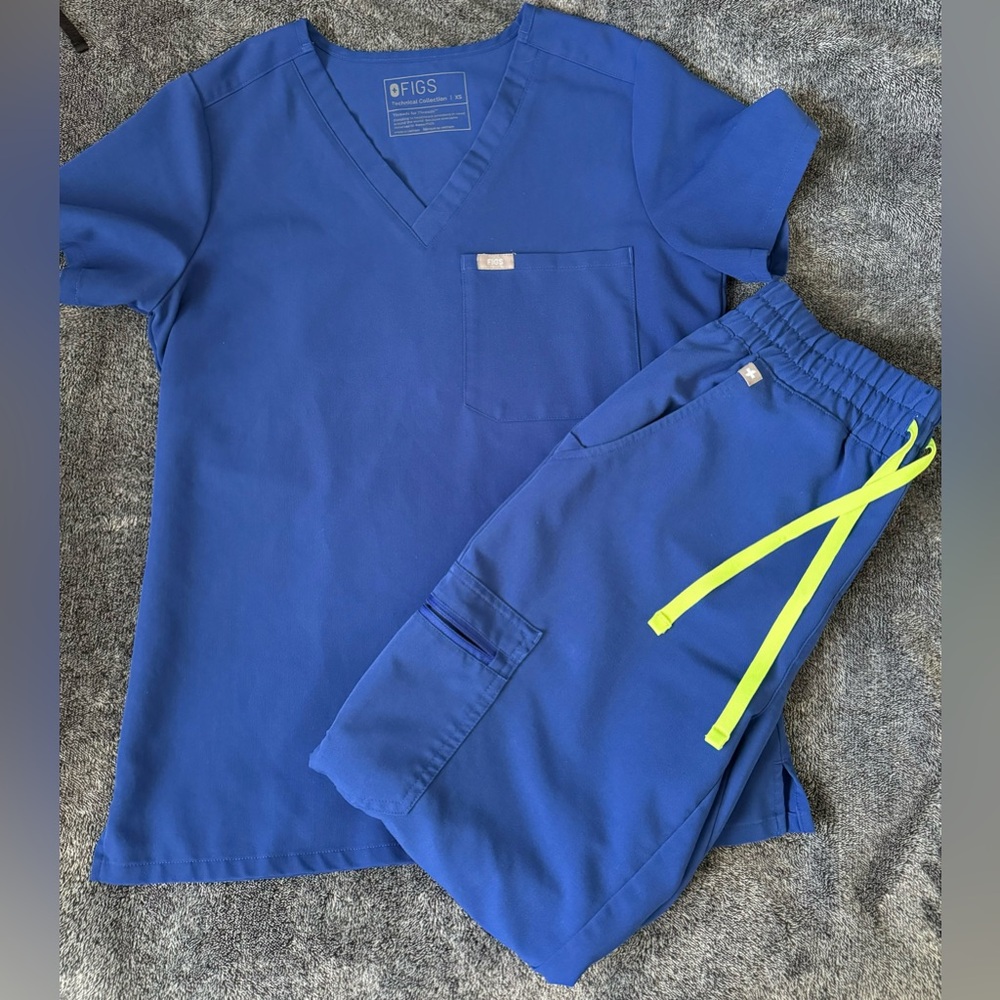Figs Electric Blue scrub set